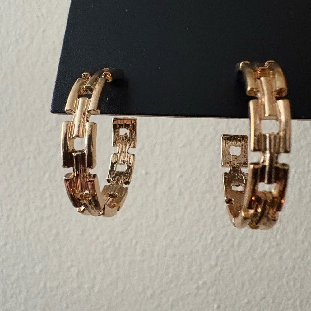 NEW House of Harlow 1960 Gold Hoop Earrings